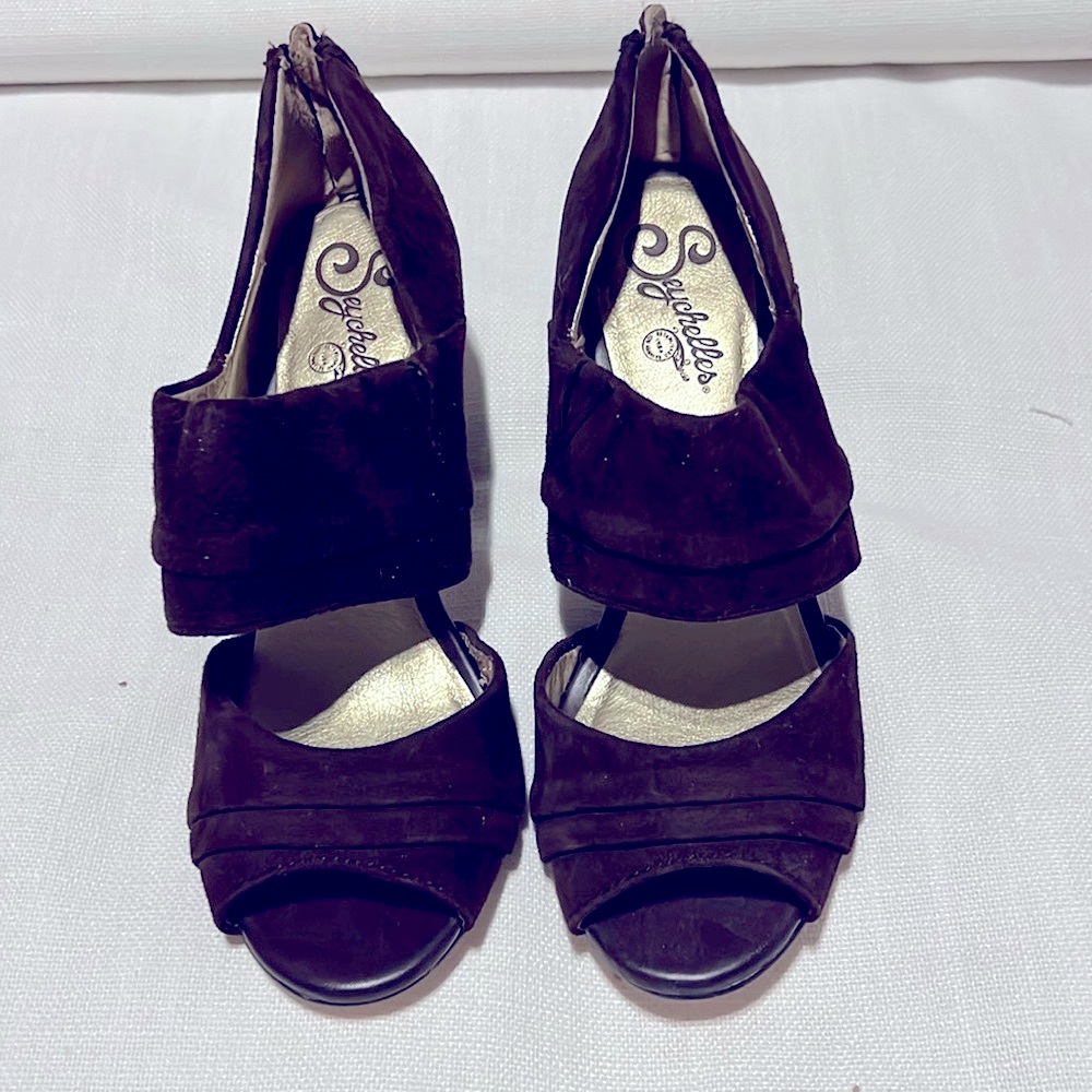 Seychelles brown suede open toe heels